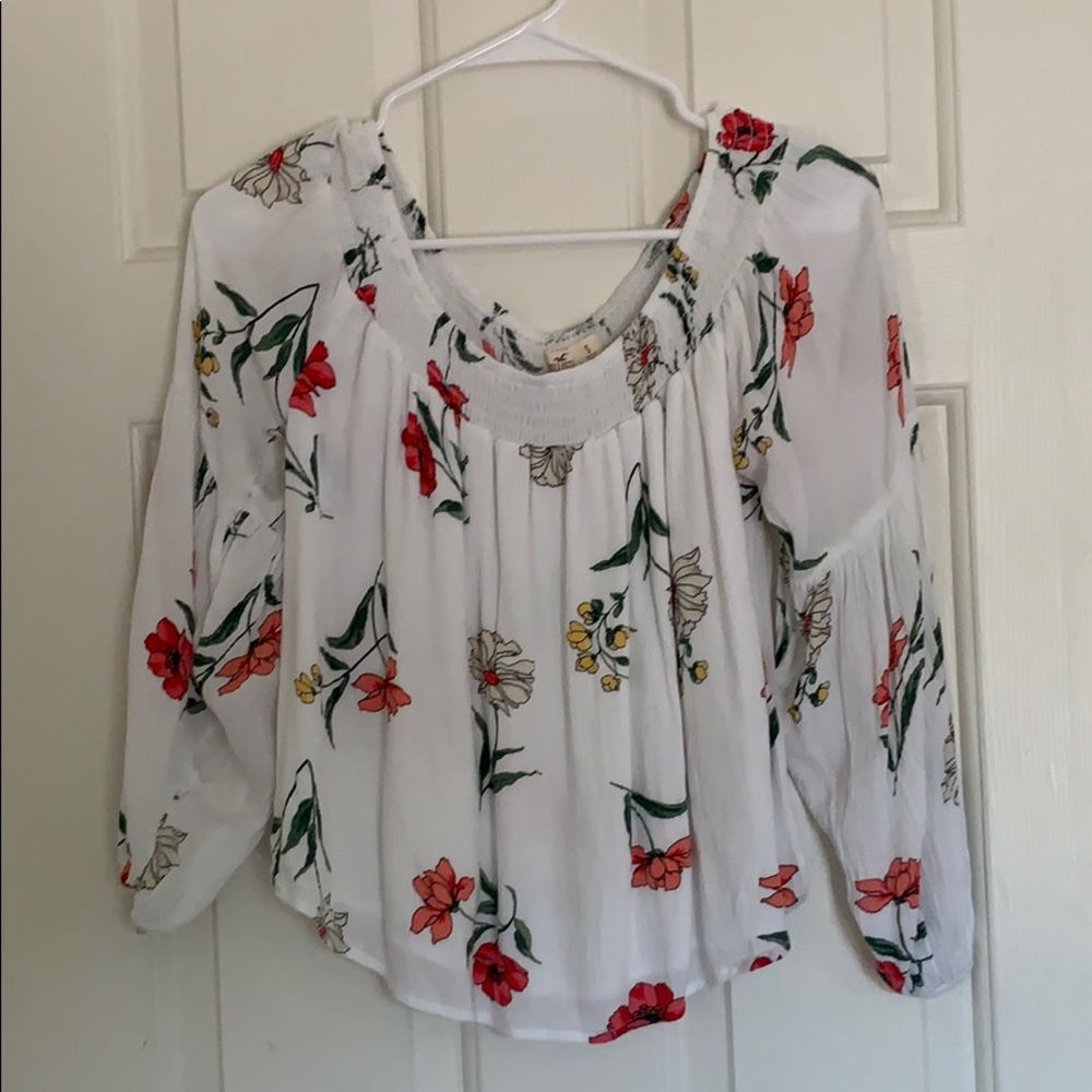 Hollister Women's Off the Shoulder Long Sleeve